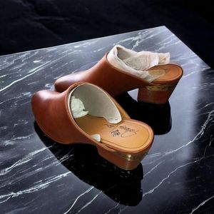 Patricia Nash sz10 michaela